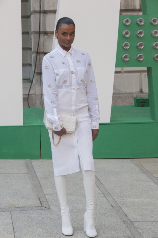 Click to view full size image
==============
048.jpg 048.jpg