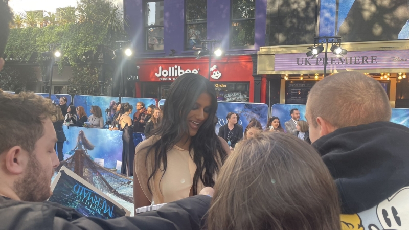 via @cineswans on Twitter
