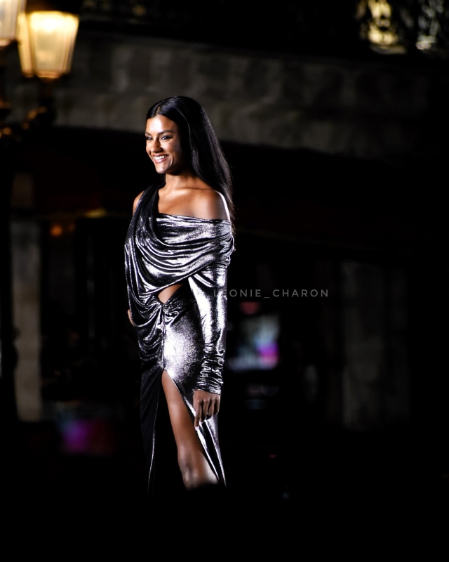 Click to view full size image
==============
via leonie_charon on Instagram
Simone Ashley walks the runway of the Walk Your Worth show, hosted by L'Oréal Paris, on September 23, 2024 in Paris, France
via leonie_charon on Instagram
Simone Ashley walks the runway of the Walk Your Worth show, hosted by L'Oréal Paris, on September 23, 2024 in Paris, France