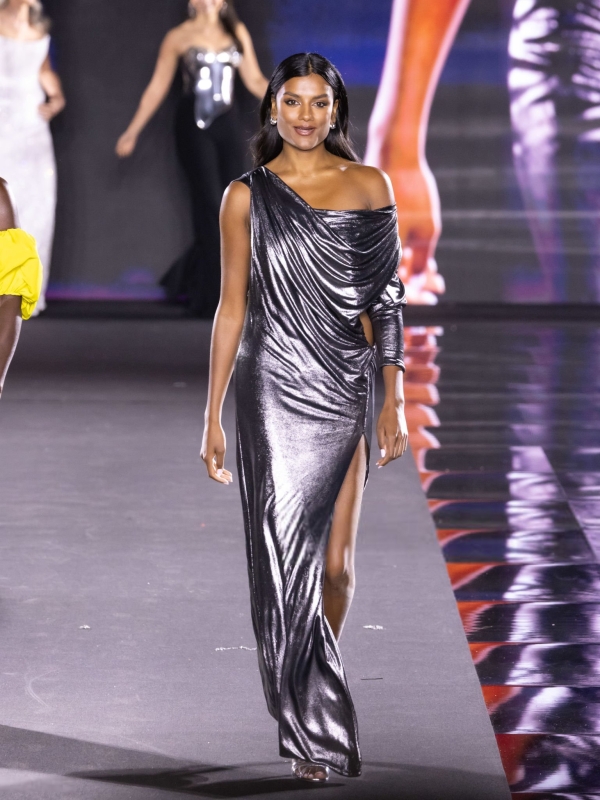 Simone Ashley and Viola Davis walk the runway of the Walk Your Worth show, hosted by L'Oréal Paris, on September 23, 2024 in Paris, France
