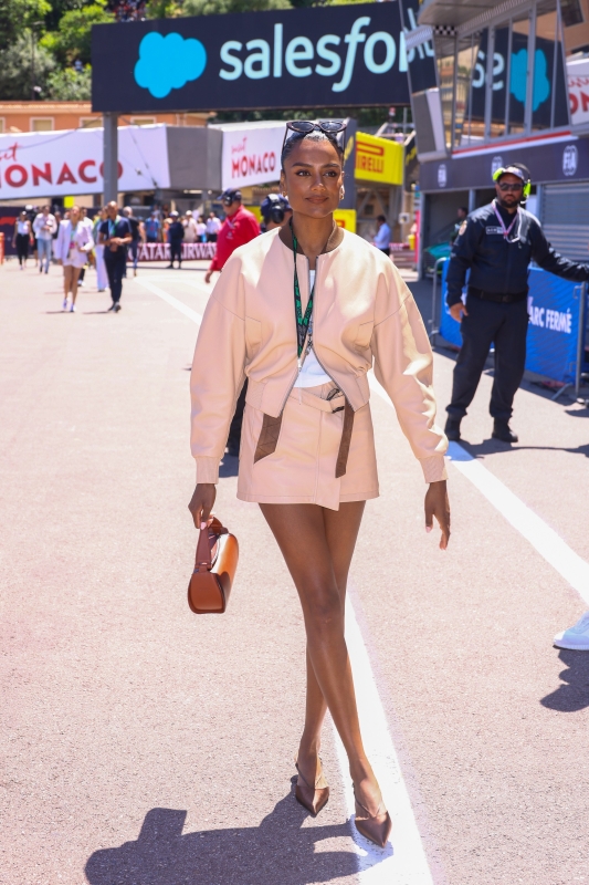 Click to view full size image
==============
025.jpg 025.jpg
